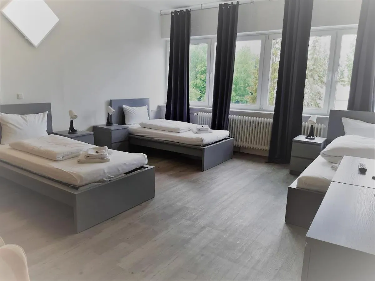 Mehrbett-Apartment 8 Citynah, Einfache Ausstattung Hamburg Apartment